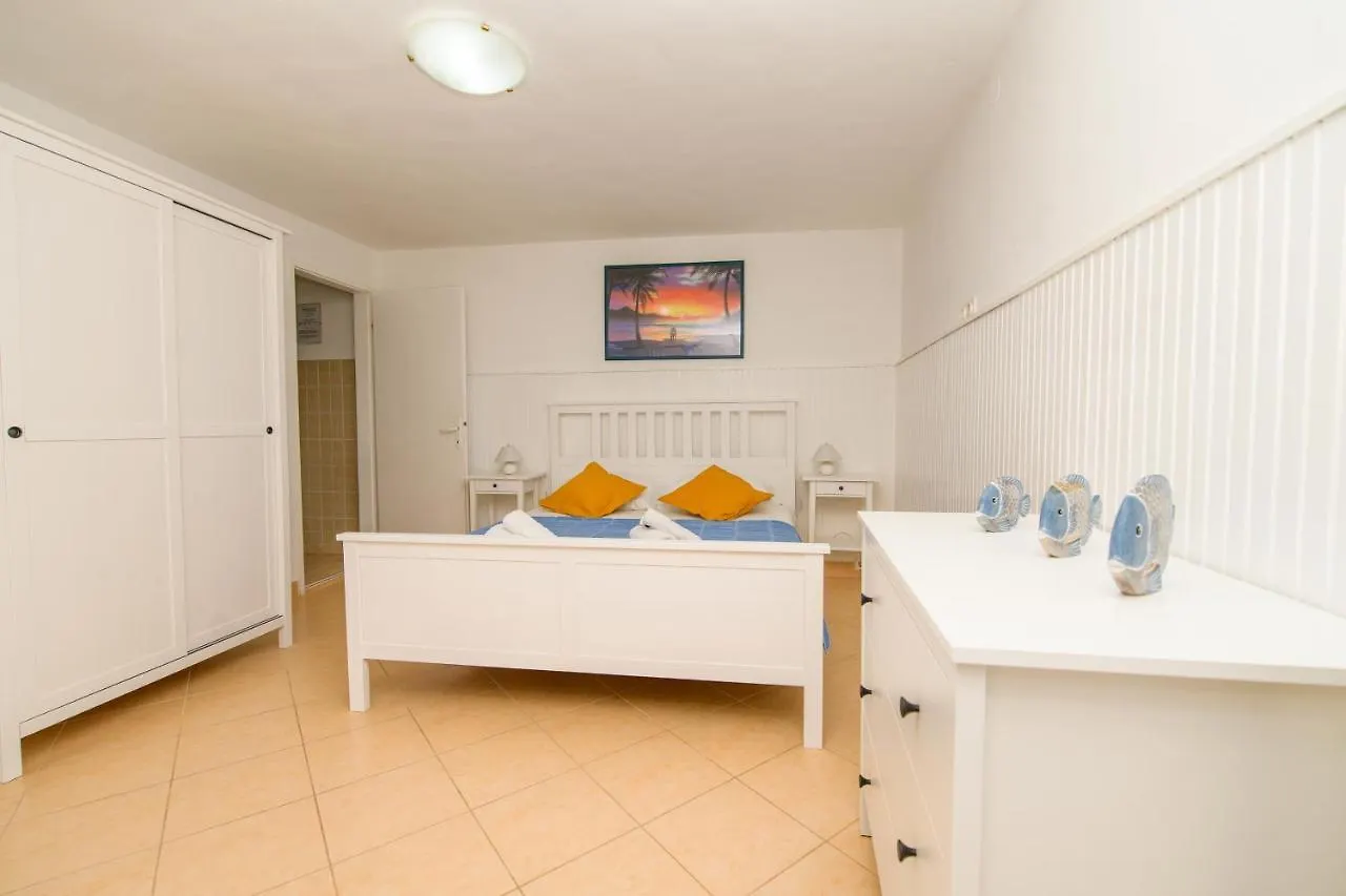 Apartments By The Sea Nerezine, Losinj - 7963 Nerezine