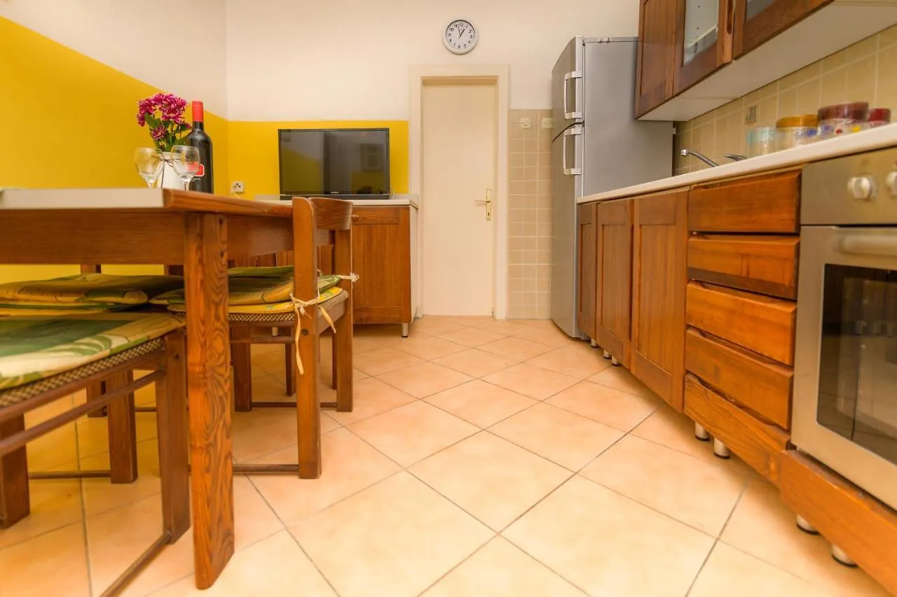 Apartments By The Sea Nerezine, Losinj - 7963  Nerezine