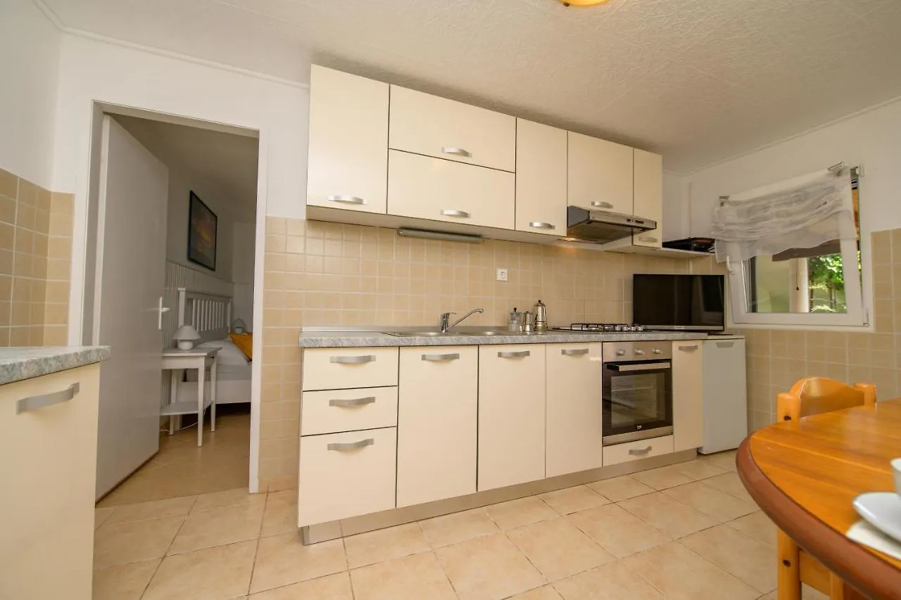 Apartments By The Sea Nerezine, Losinj - 7963 Croatia